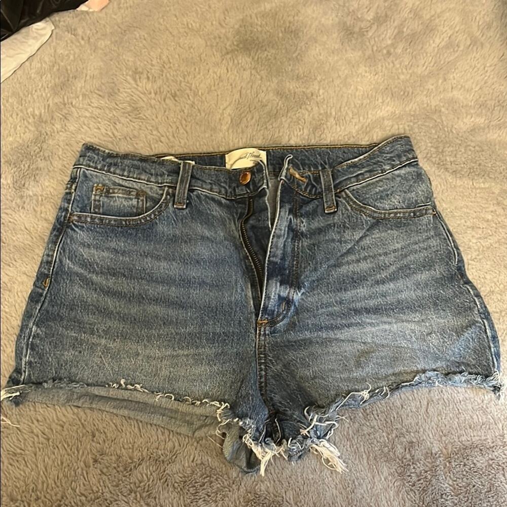 Denim Blue Women's Shorts Universal Thread Size 8